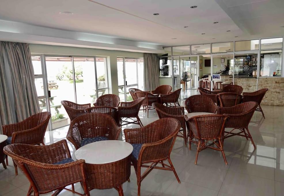 Whales & Waves Vila Hermanus Exterior foto