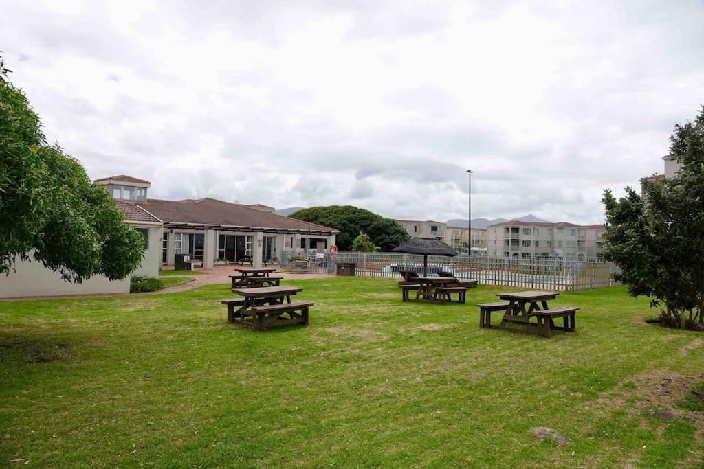 Whales & Waves Vila Hermanus Exterior foto