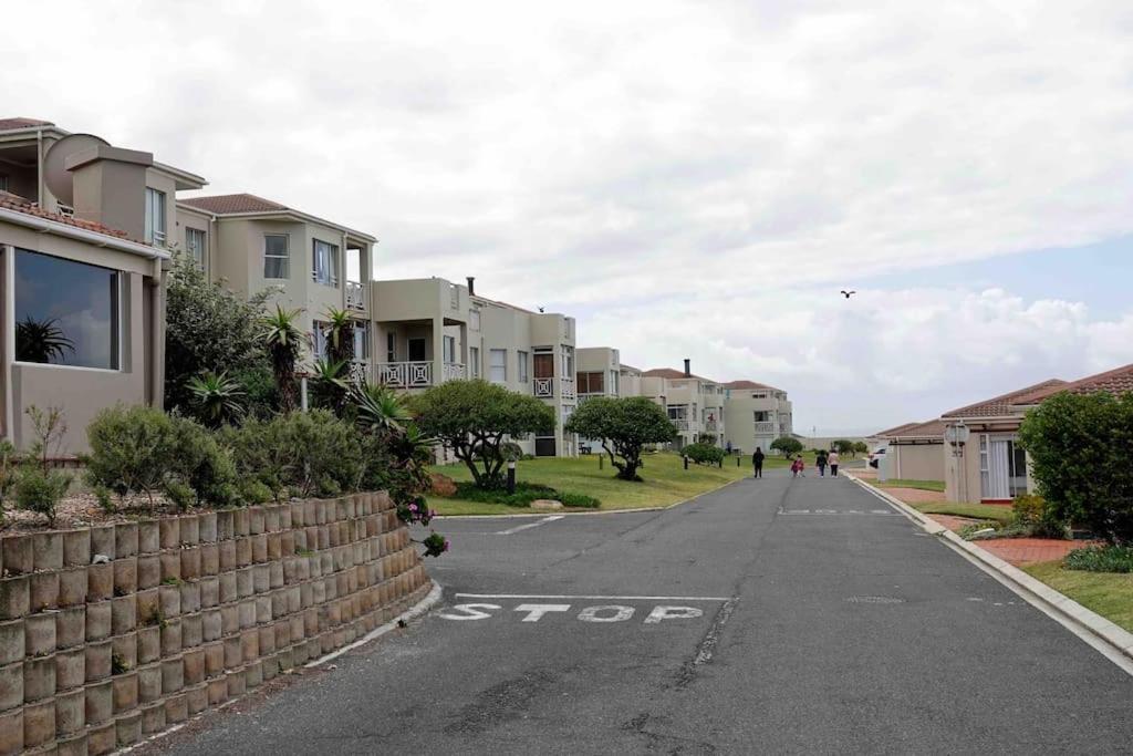 Whales & Waves Vila Hermanus Exterior foto